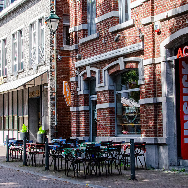 1. By the Way-Les Hauts de la Gare-Quartier