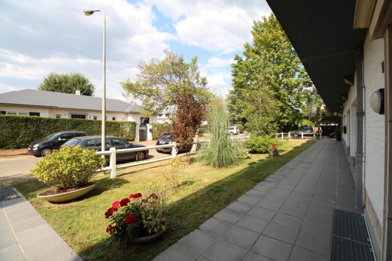 5291710_40624232.jpg