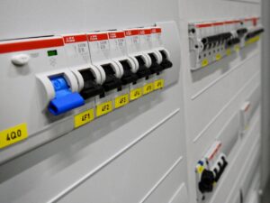 switchgear-2069758_1280