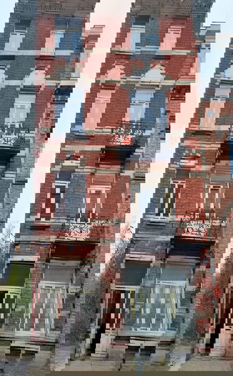 6686178_65354517.jpg