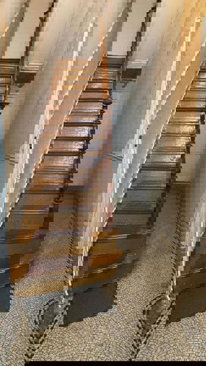 6889098_68814263.jpg