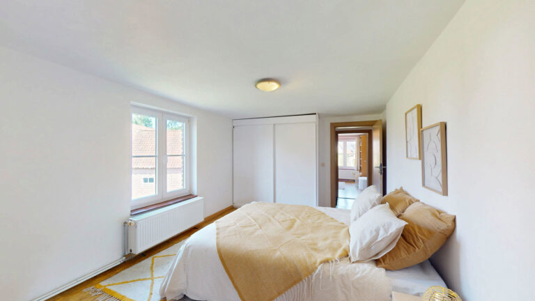 7685275_78038523.jpg